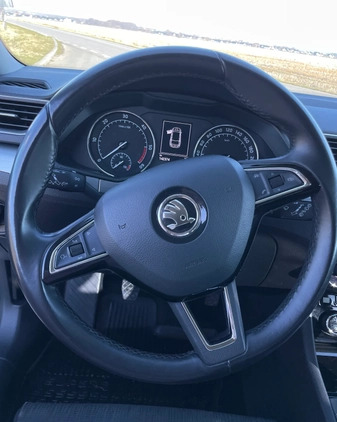 Skoda Superb cena 83000 przebieg: 142500, rok produkcji 2018 z Nysa małe 436